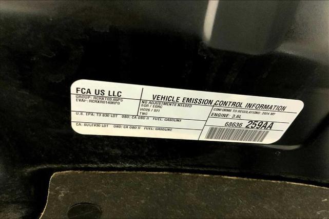 Photo of 2024 Diamond Black Chrysler Pacifica