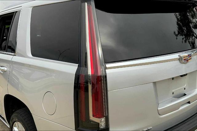 Photo of 2019 Radiant Silver Metallic Cadillac Escalade