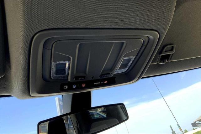 Photo of 2019 Summit White Chevrolet Silverado 1500