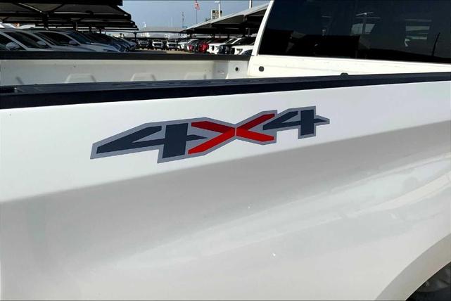 Photo of 2019 Summit White Chevrolet Silverado 1500