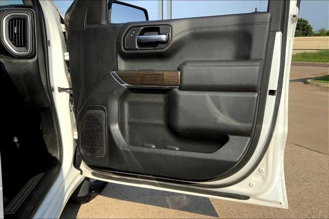 Photo of 2019 Summit White Chevrolet Silverado 1500