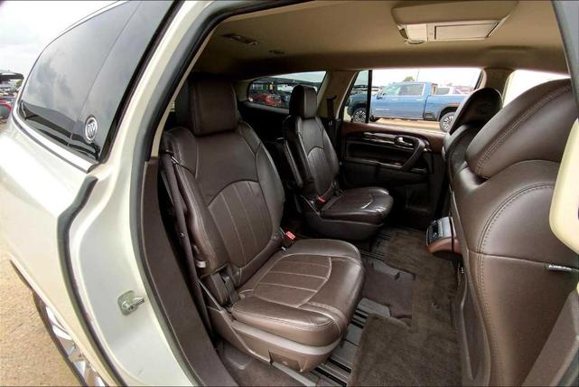 Photo of 2014 White Diamond Tri-Coat Buick Enclave