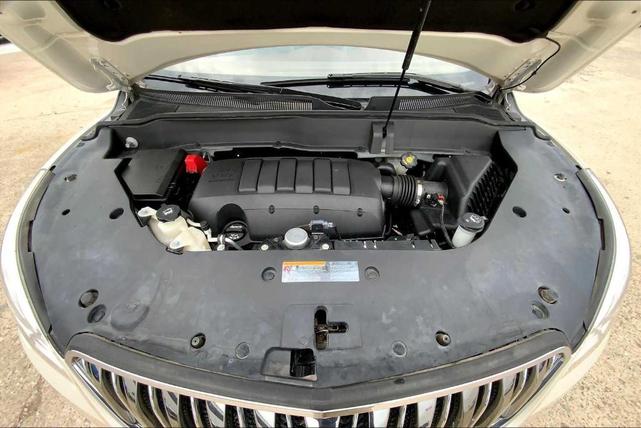 Photo of 2014 White Diamond Tri-Coat Buick Enclave