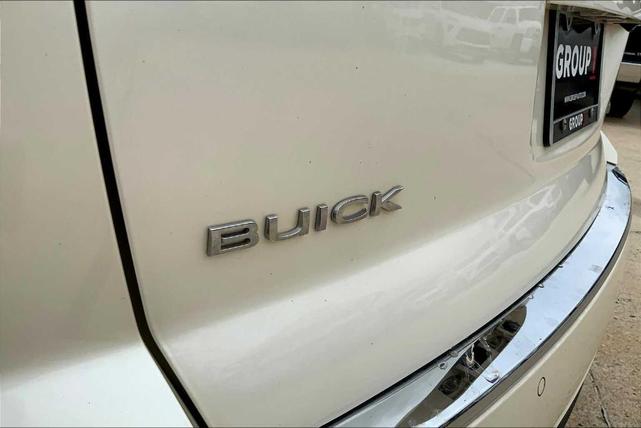 Photo of 2014 White Diamond Tri-Coat Buick Enclave