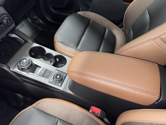 Photo of 2025 Oxford White Ford Bronco Sport