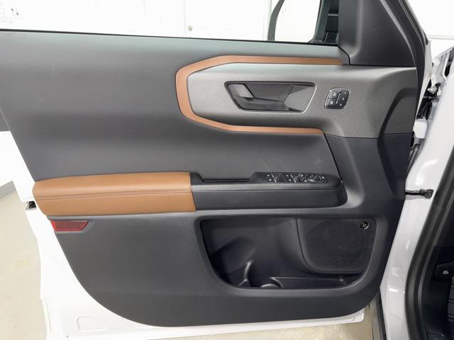 Photo of 2025 Oxford White Ford Bronco Sport