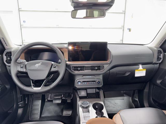 Photo of 2025 Oxford White Ford Bronco Sport