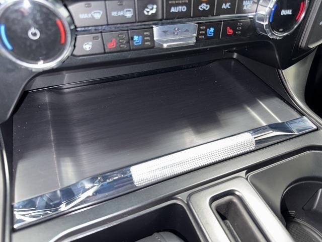 Photo of 2024 Agate Black Metallic Ford F-150