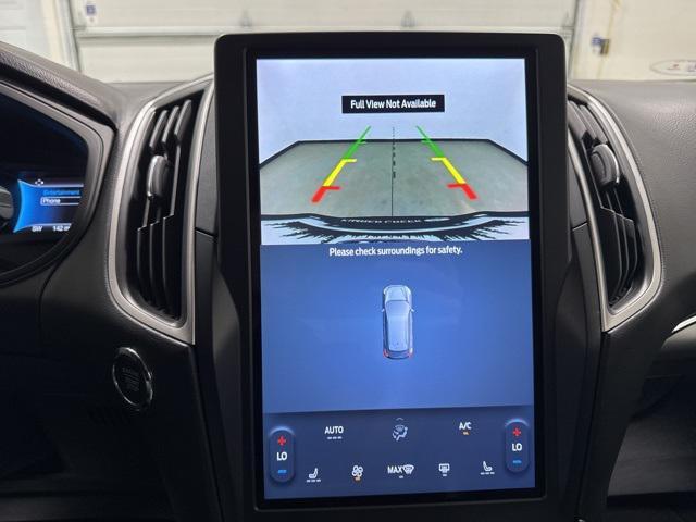 Photo of 2022 Carbonized Gray Metallic Ford Edge