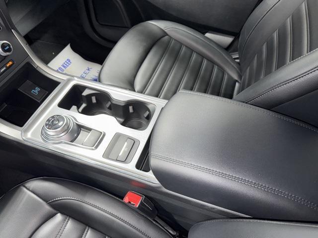Photo of 2022 Carbonized Gray Metallic Ford Edge
