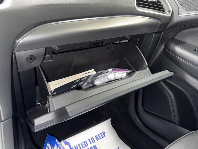 Photo of 2022 Carbonized Gray Metallic Ford Edge