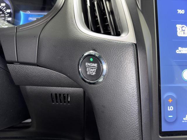 Photo of 2022 Carbonized Gray Metallic Ford Edge