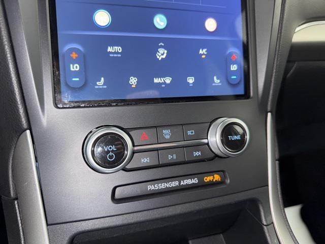 Photo of 2022 Carbonized Gray Metallic Ford Edge
