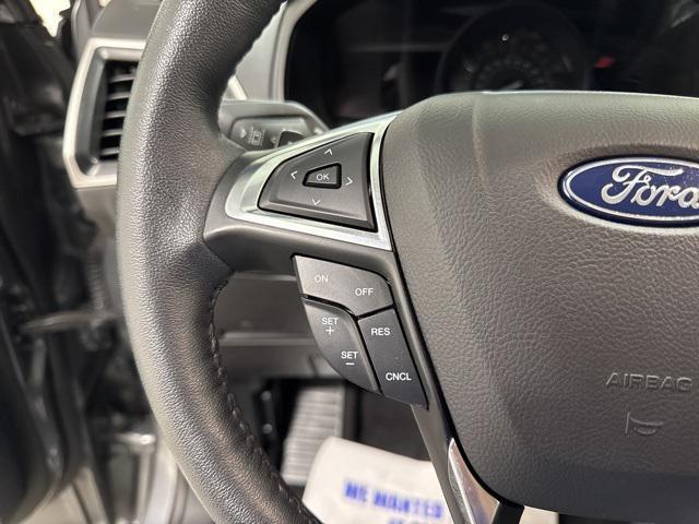 Photo of 2022 Carbonized Gray Metallic Ford Edge