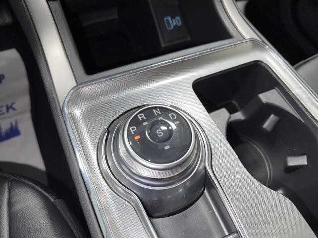 Photo of 2022 Carbonized Gray Metallic Ford Edge