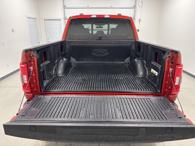 Photo of 2023 Hot Pepper Red Metallic Tinted Clearcoat Ford F-150