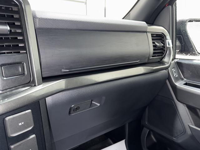 Photo of 2023 Hot Pepper Red Metallic Tinted Clearcoat Ford F-150