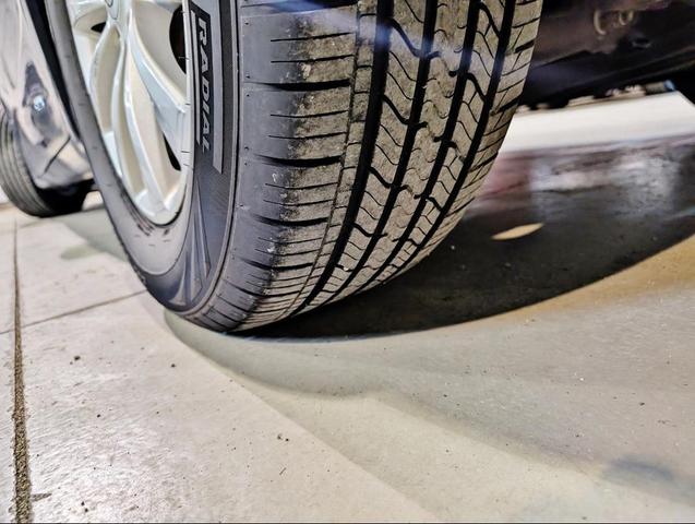 Photo of 2017 Gray Chrysler Pacifica