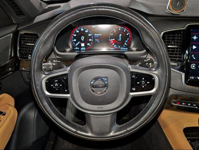 Photo of 2017 Black Volvo XC90