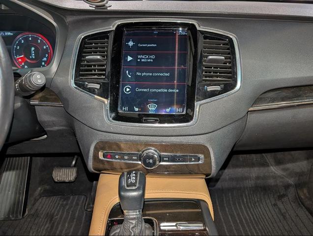 Photo of 2017 Black Volvo XC90