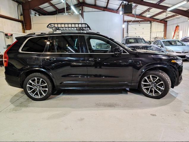 Photo of 2017 Black Volvo XC90
