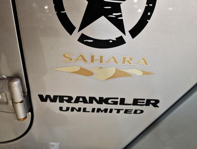 Photo of 2008 Silver Jeep Wrangler
