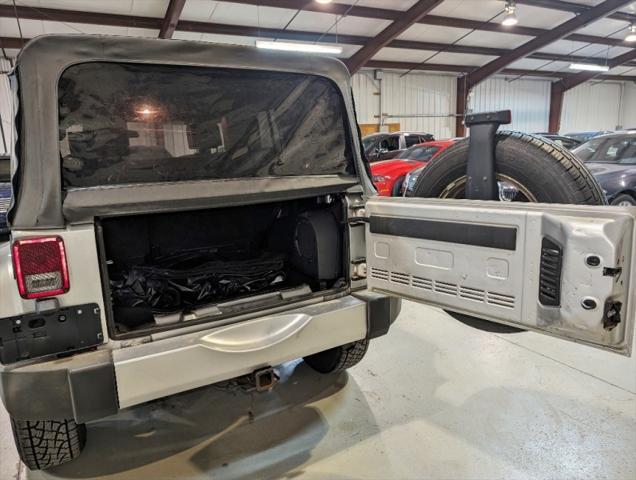 Photo of 2008 Silver Jeep Wrangler