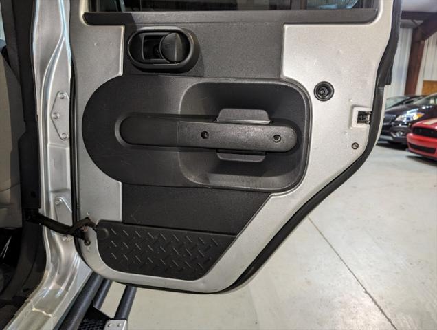 Photo of 2008 Silver Jeep Wrangler