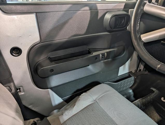 Photo of 2008 Silver Jeep Wrangler