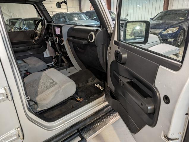 Photo of 2008 Silver Jeep Wrangler