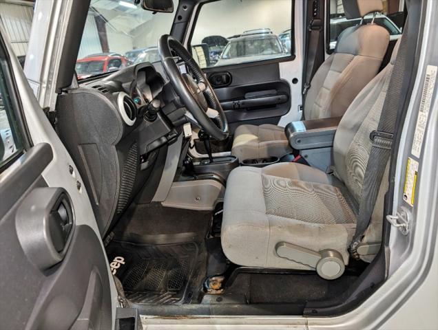 Photo of 2008 Silver Jeep Wrangler