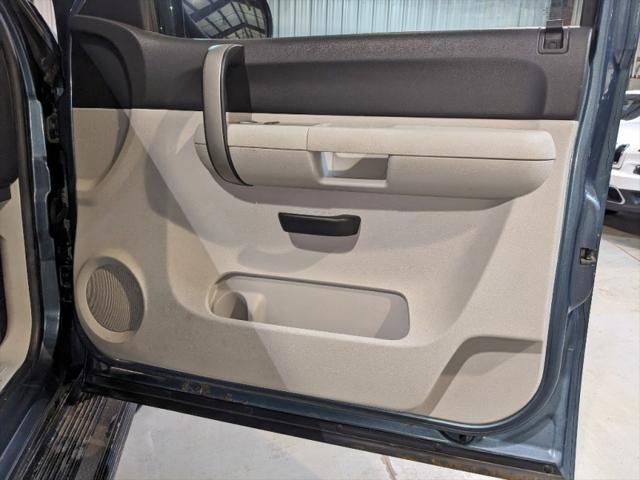 Photo of 2008 Blue Chevrolet Silverado 1500