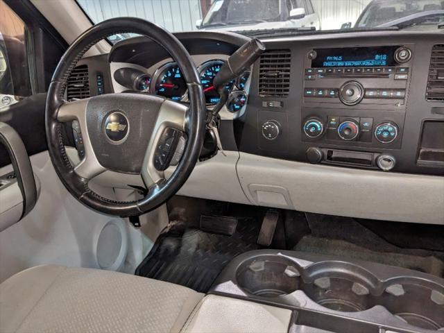 Photo of 2008 Blue Chevrolet Silverado 1500