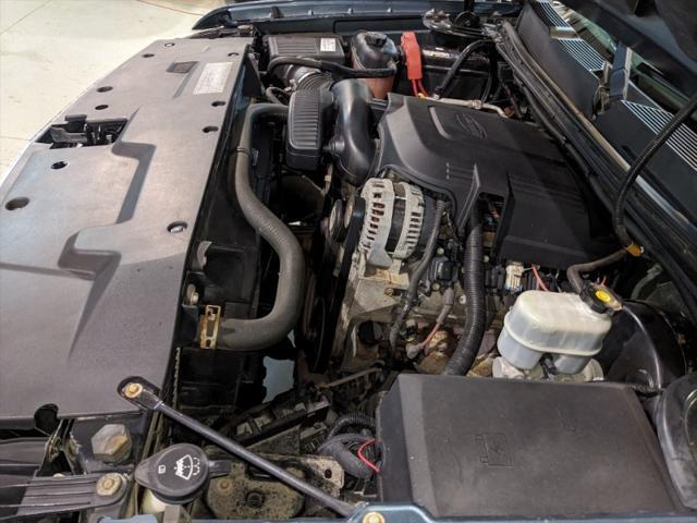 Photo of 2008 Blue Chevrolet Silverado 1500