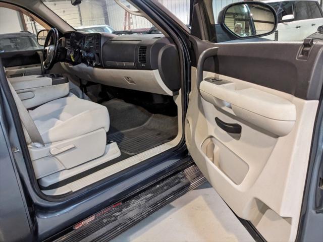 Photo of 2008 Blue Chevrolet Silverado 1500