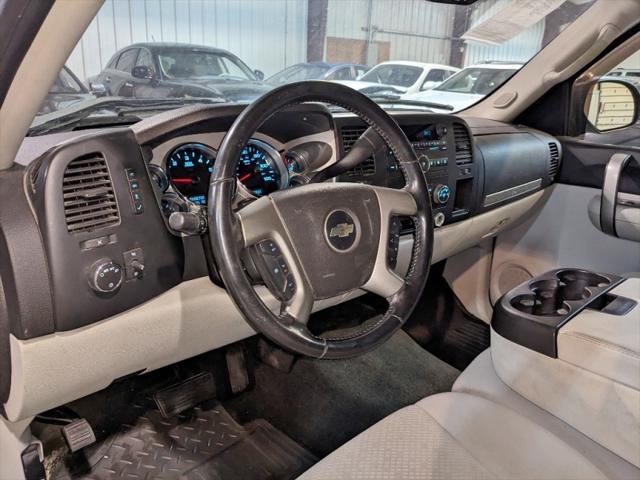 Photo of 2008 Blue Chevrolet Silverado 1500