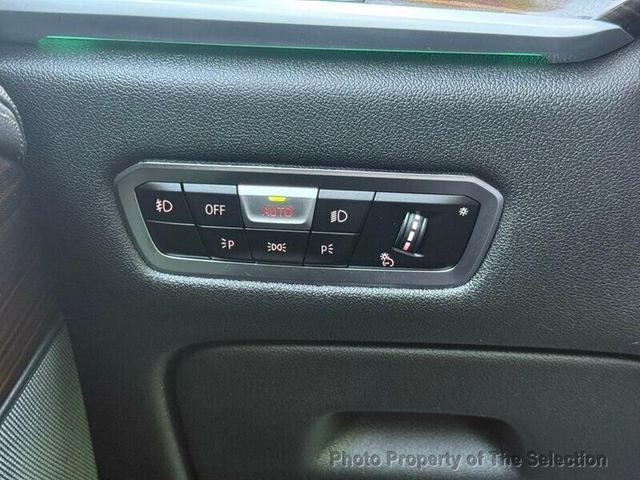 Photo of 2021 Alpine White BMW X7