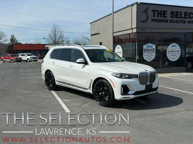 Photo of 2021 Alpine White BMW X7