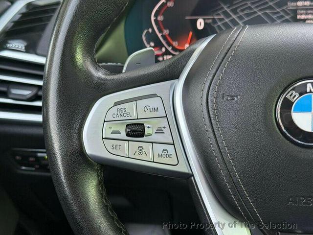 Photo of 2021 Alpine White BMW X7