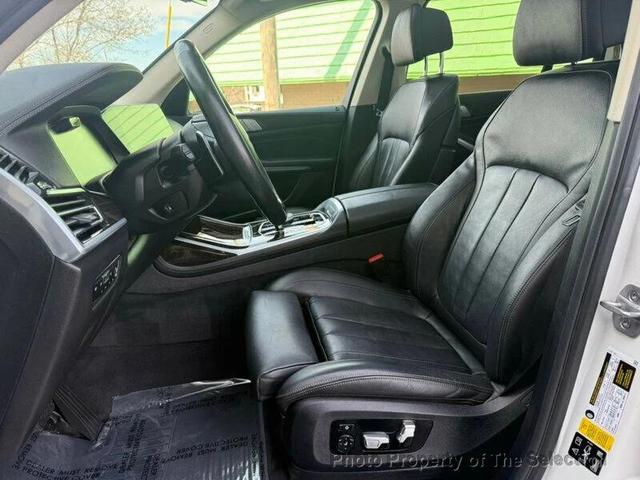 Photo of 2021 Alpine White BMW X7