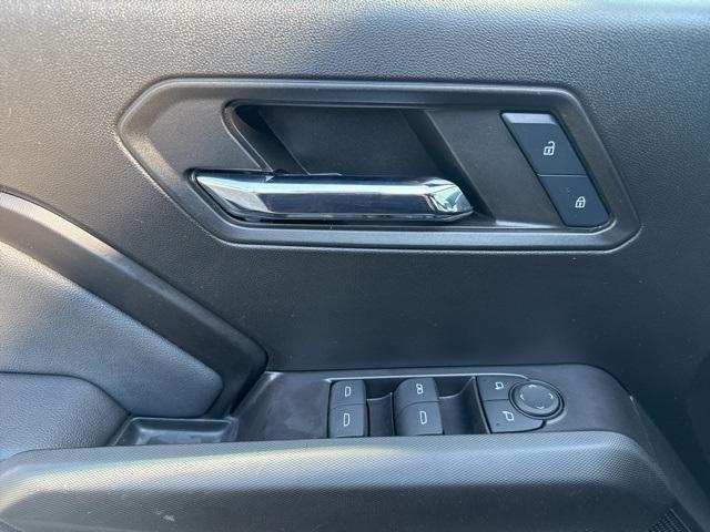 Photo of 2024 Summit White GMC Canyon