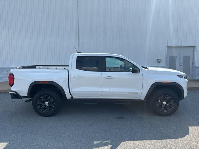 Photo of 2024 Summit White GMC Canyon
