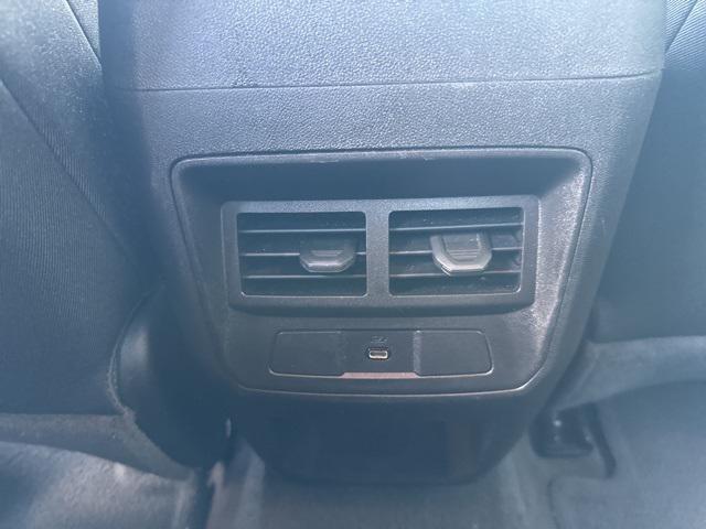 Photo of 2024 Summit White GMC Canyon