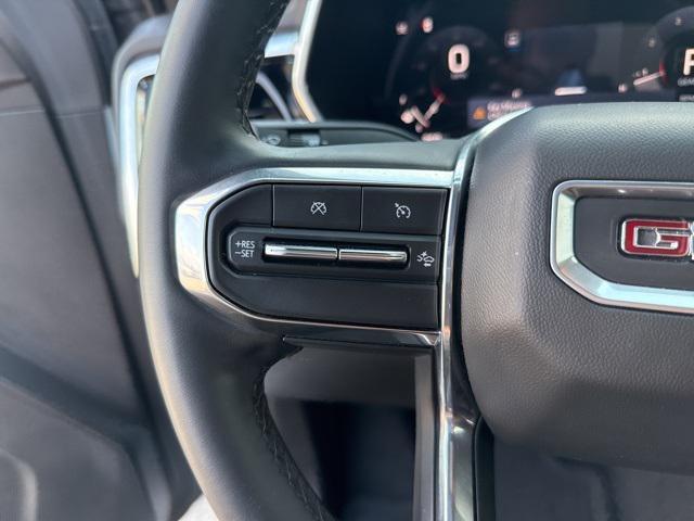 Photo of 2024 Summit White GMC Canyon