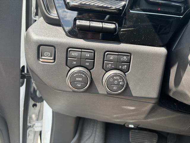 Photo of 2023 Summit White Chevrolet Silverado 1500