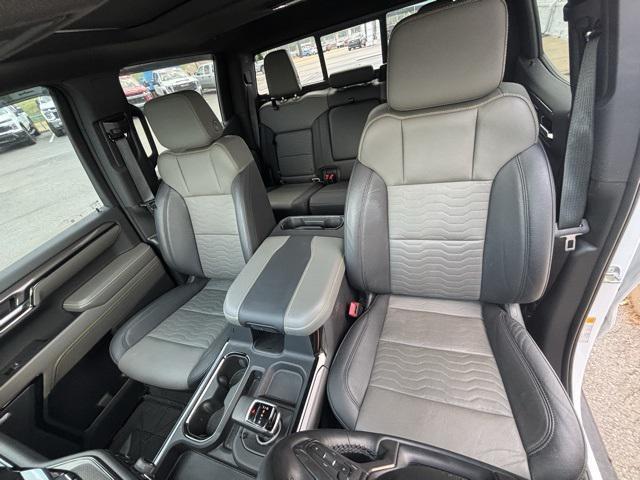 Photo of 2023 Summit White Chevrolet Silverado 1500