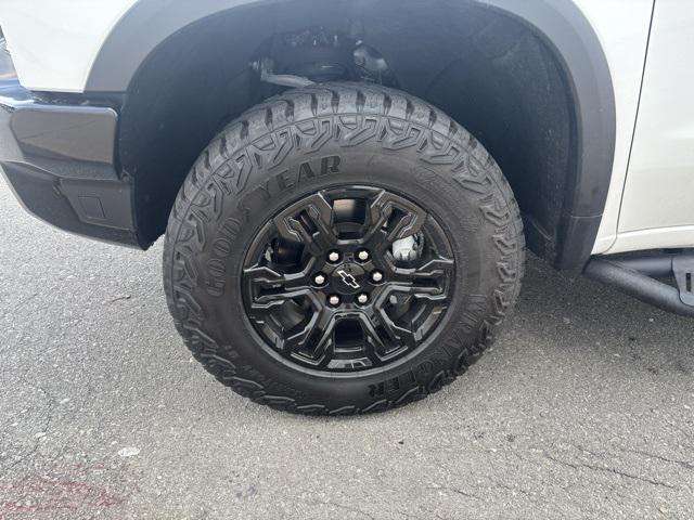 Photo of 2023 Summit White Chevrolet Silverado 1500