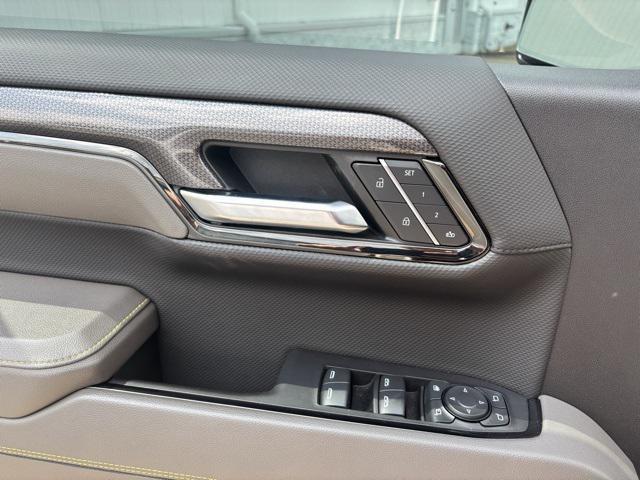 Photo of 2023 Summit White Chevrolet Silverado 1500