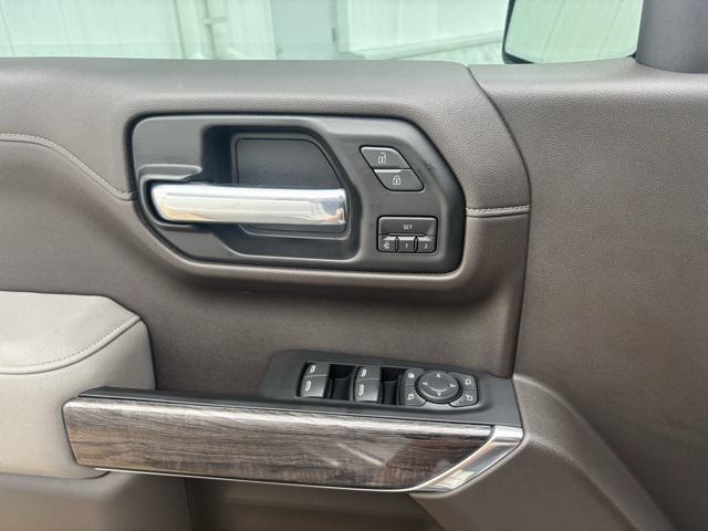 Photo of 2022 Summit White Chevrolet Silverado 1500