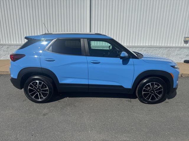 Photo of 2024 Fountain Blue Chevrolet Trailblazer